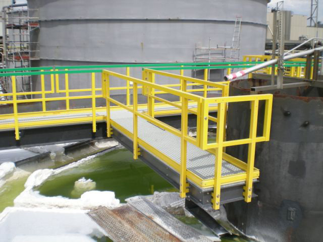 Corrosion Resistant Walkway in Chemical Plant 